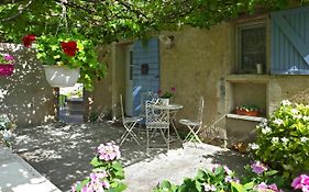 Bed And Breakfast Le Bastidon Des Fontaines À